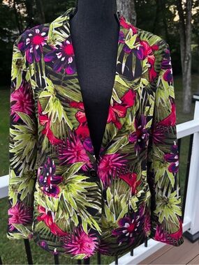 Chico's Tropical Floral Blazer in Pink & Green Size 2